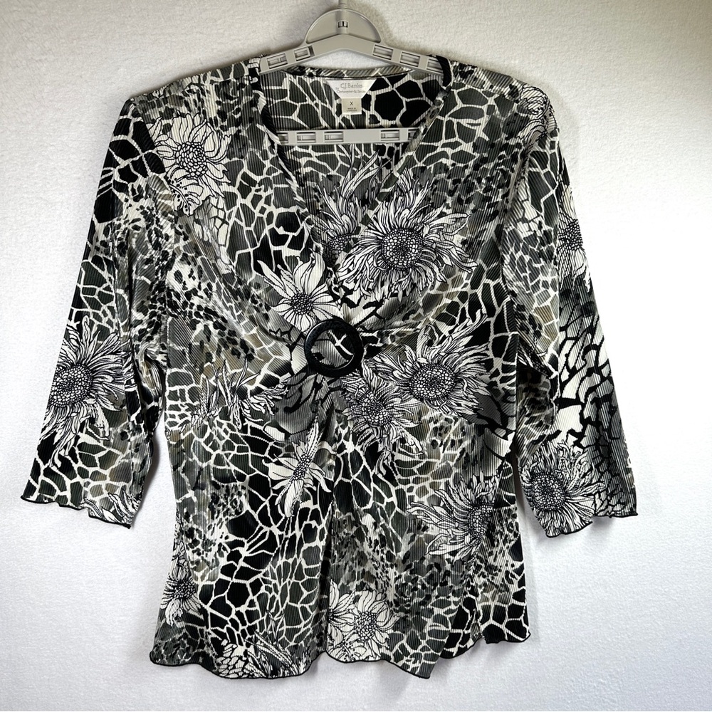 CJ Banks Floral Blouse X 14W Black White Buckle Top Stretch Comfort Lightweight